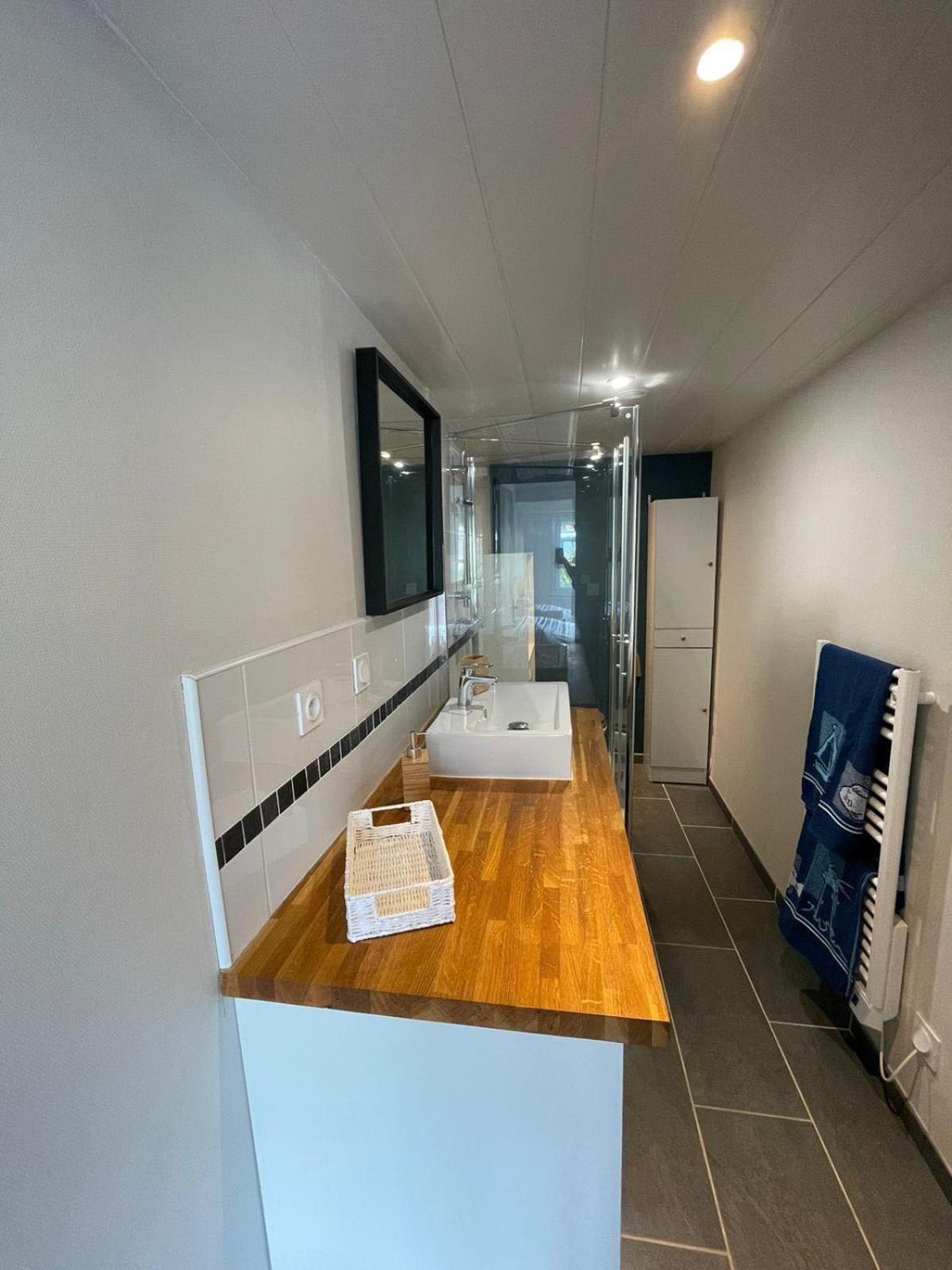 A 100m De La Appartement